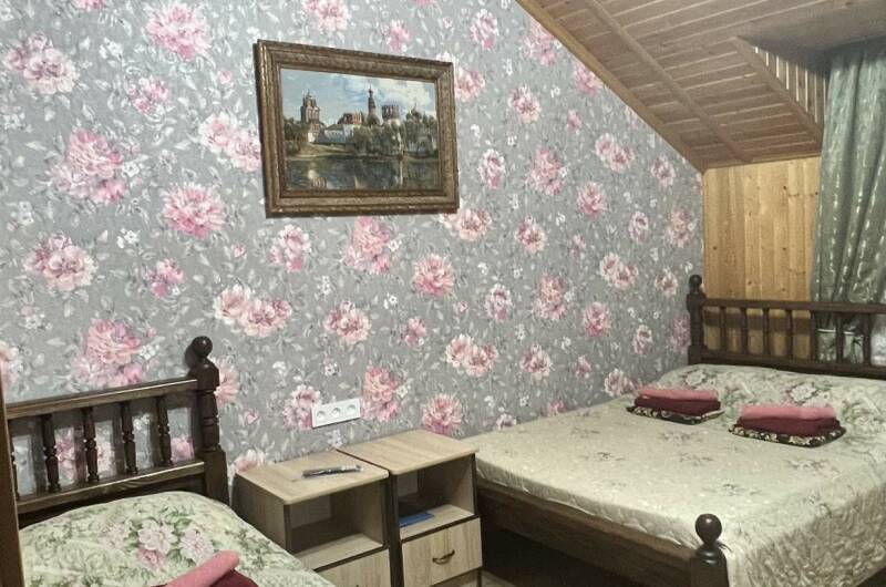 Четырехместная комната стандарт с балконом