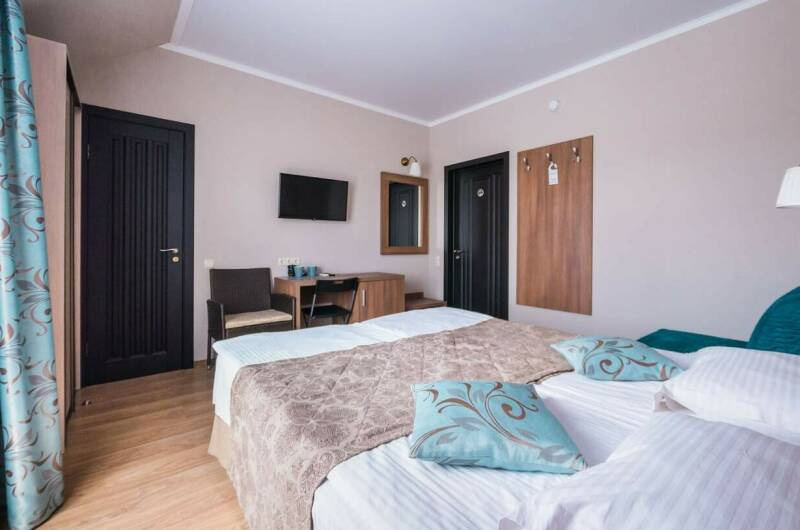 «Стандарт» с 2-х спальной кроватью и балконом