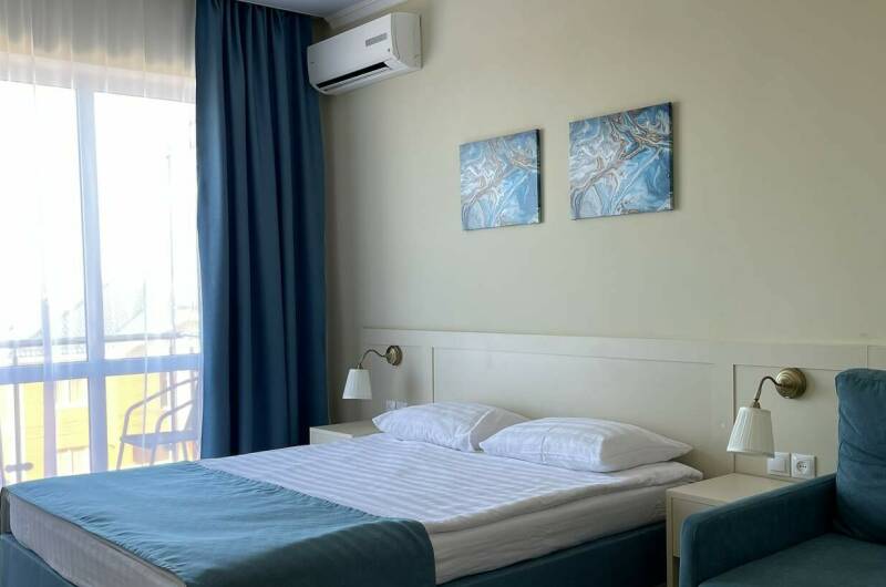 Однокомнатный трёхместный номер «Стандарт»