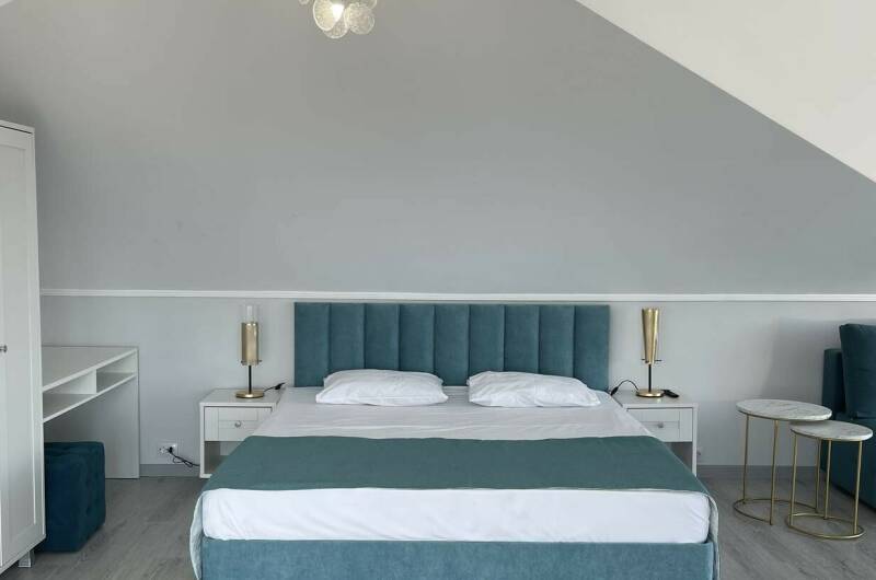 «Люкс-мансарда» с большим балконом