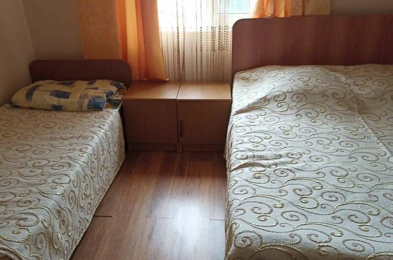 7 местный «Семейный» трехкомнатный номер