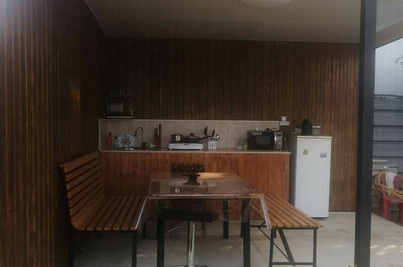 Однокомнатный номер с летней кухней-столовой