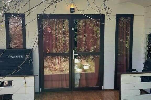 Отдельный домик в общем дворе