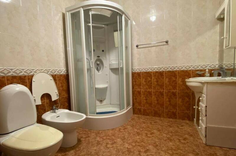 Двухкомнатный номер на две семьи