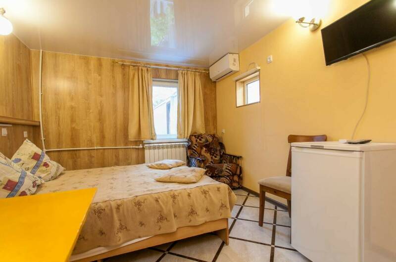 Двухместный с двуспальной кроватью