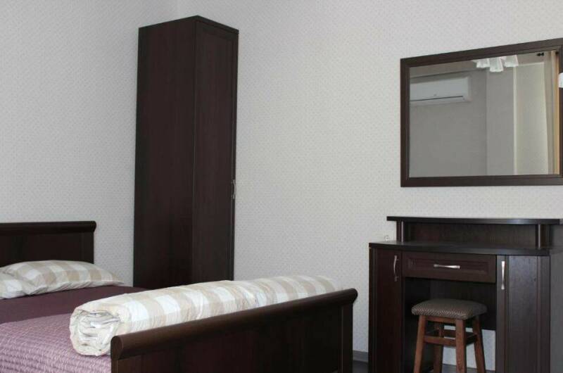 Трехместный номер с двух и односпальной кроватями