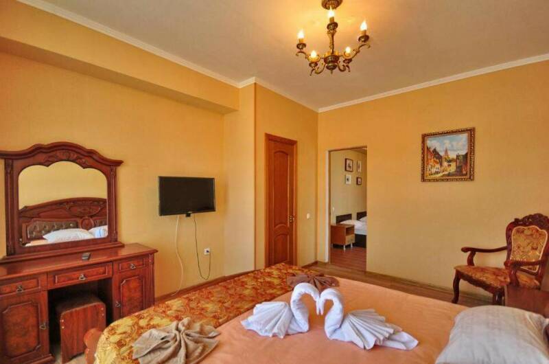 Семейный номер с балконом