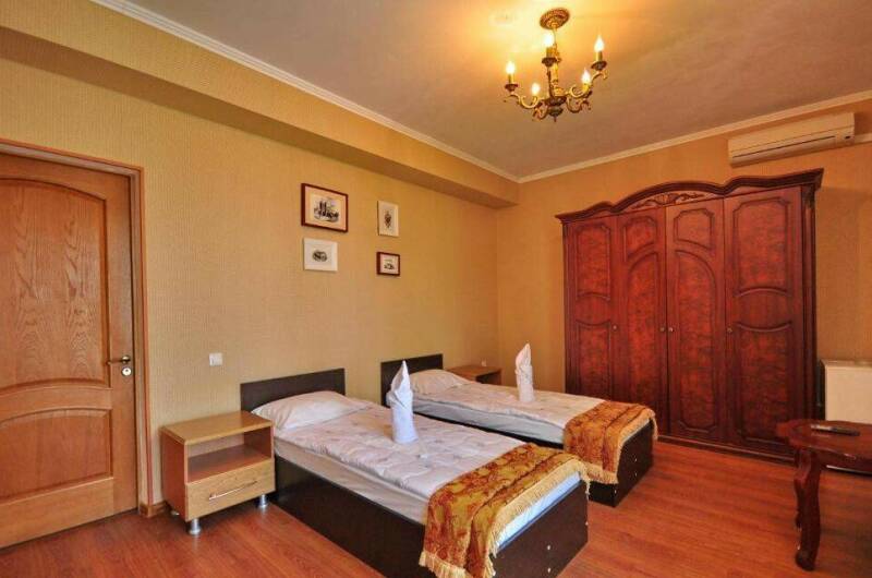 Семейный номер с балконом