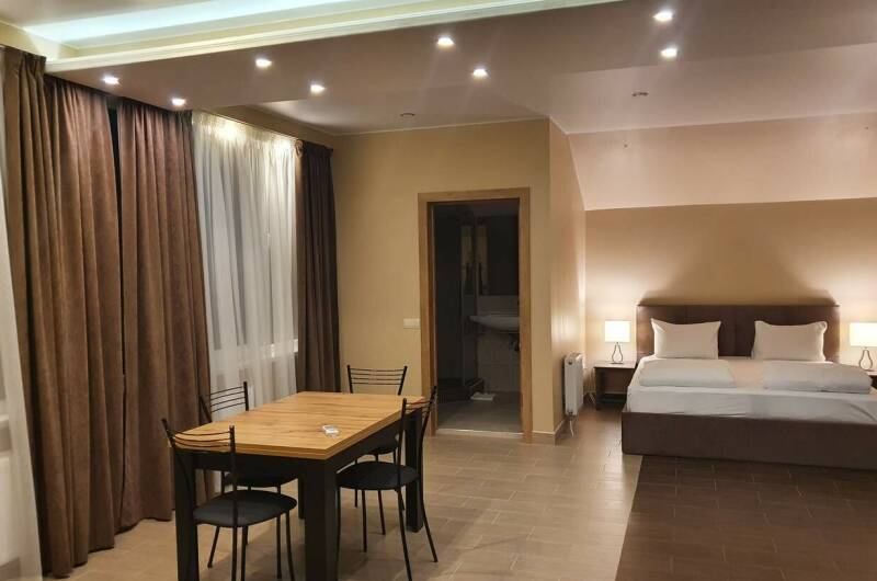 Апартаменты с видом на бассейн