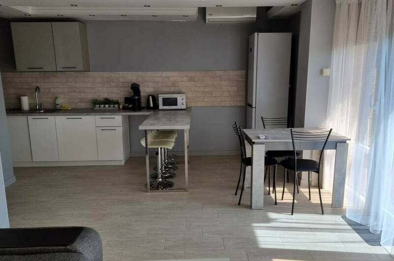 Апартаменты с балконом 01