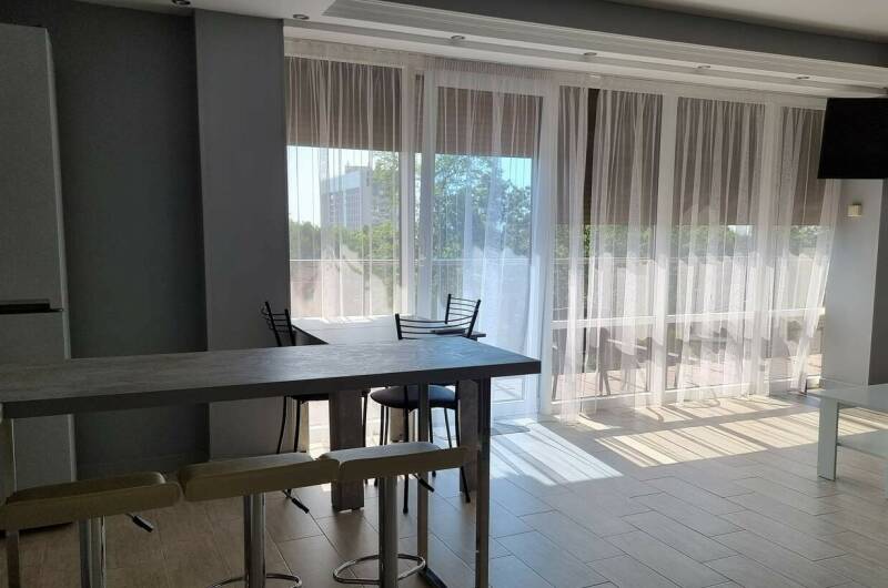 Апартаменты с балконом 01