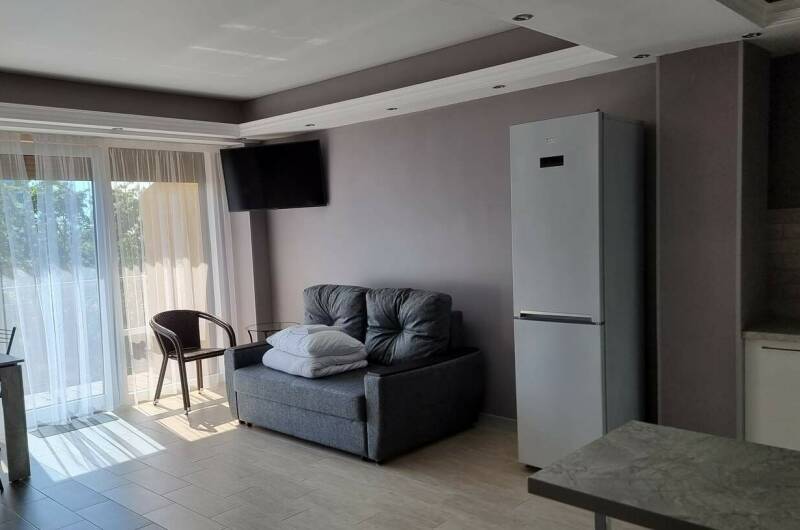 Апартаменты с балконом 02