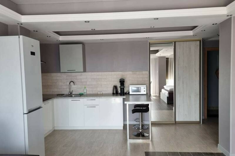 Апартаменты с балконом 02