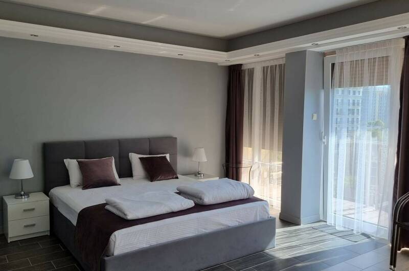 Апартаменты с балконом 03