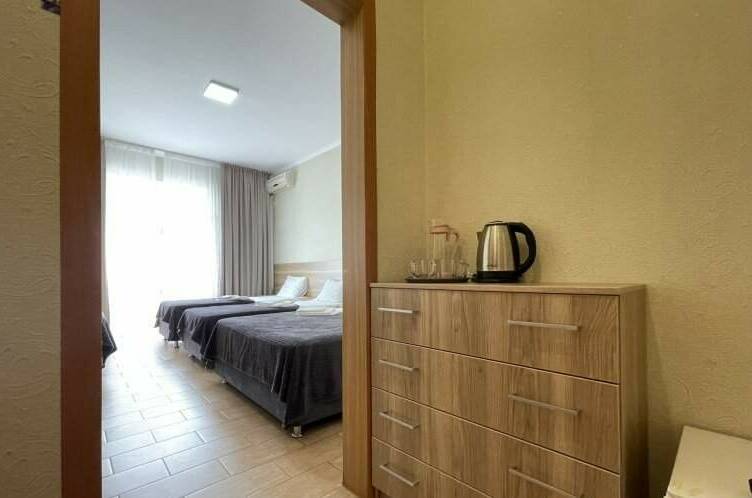 5-местный «Полулюкс» с балконом