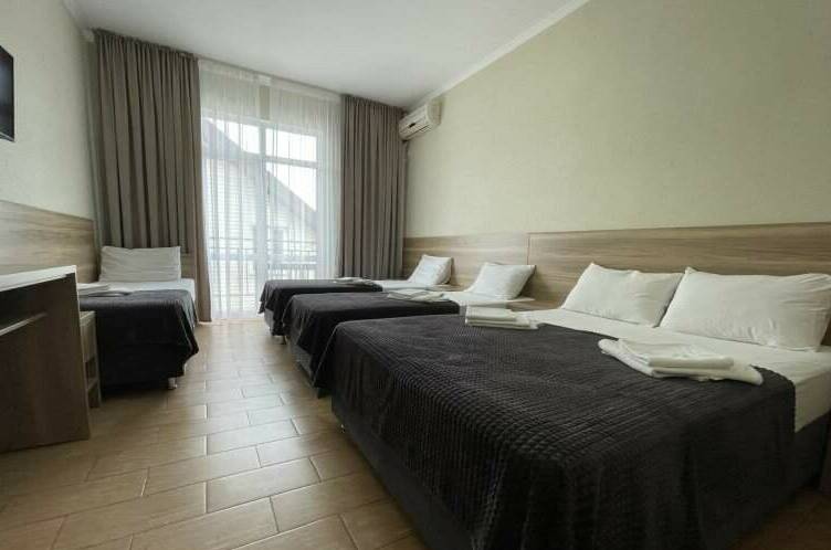 5-местный «Полулюкс» с балконом