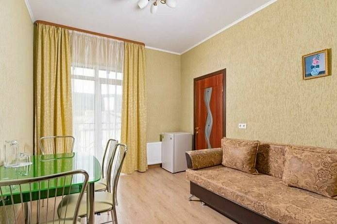 Двухкомнатный номер с балконом