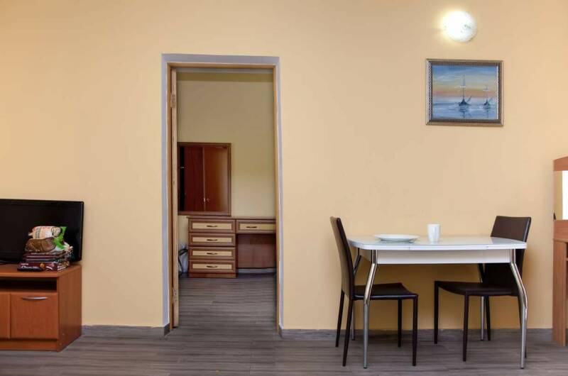 Квартира трехкомнатная с балконом