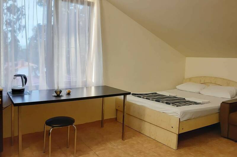 Пяти-шестиместный номер-студио