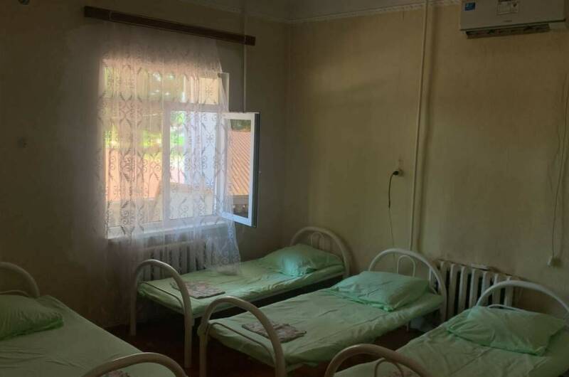 6-местный номер без удобств