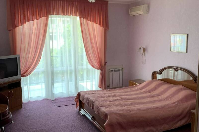 Двухместный номер с 1 кроватью и видом на горы