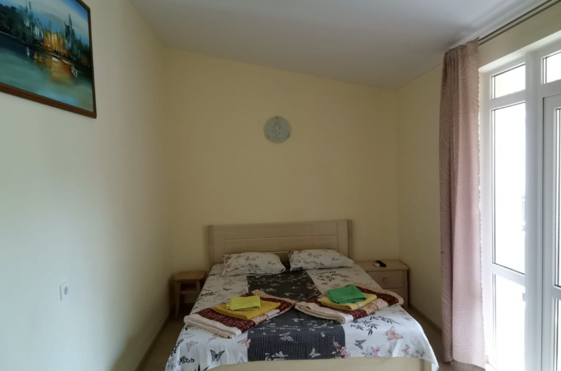 Двухкомнатный номер на 5 человек