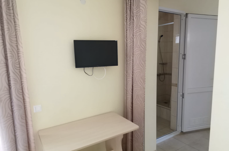 Двухкомнатный номер на 5 человек