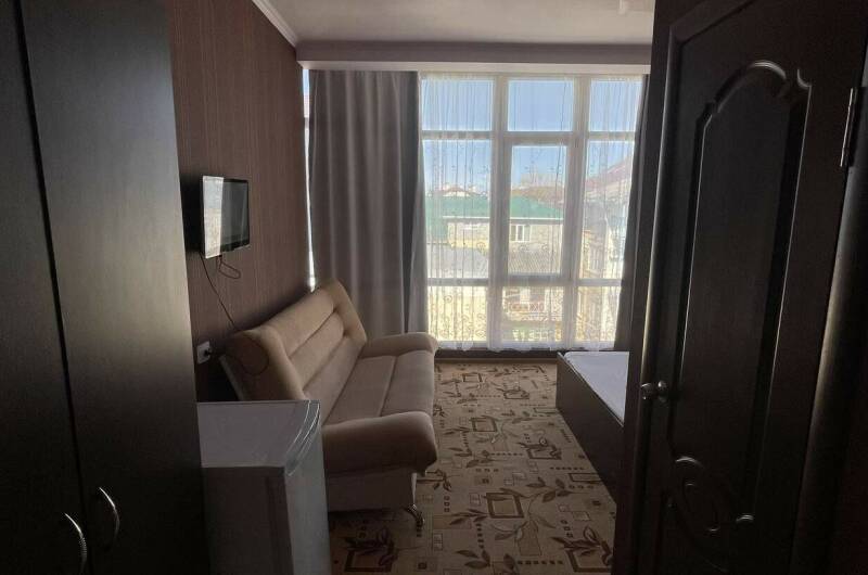 Четырёхместный номер с панорамным остеклением