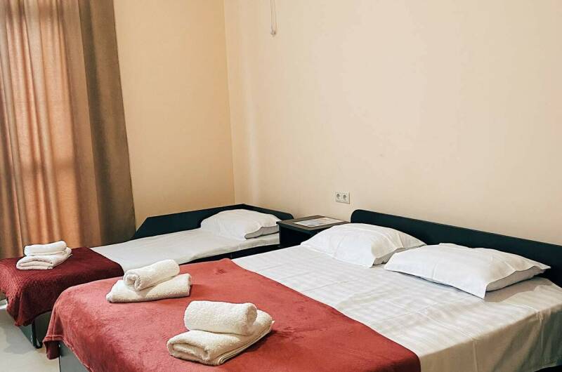 «Стандарт с балконом»