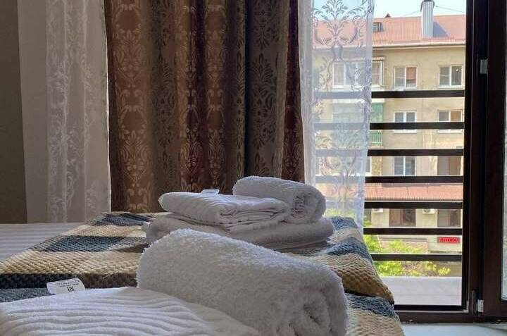 «Комфорт с балконом»