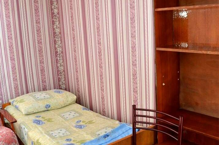 «Эконом» на троих в деревенском стиле