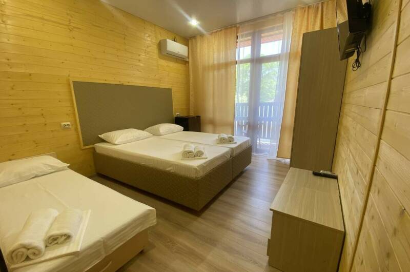 3-х местный полулюкс с балконом