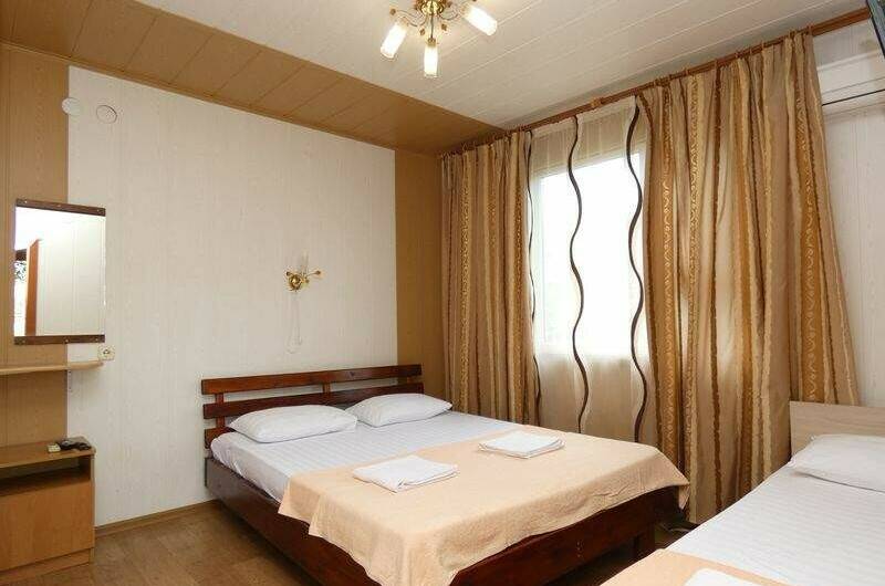 Трёхместный номер в коттедже № 1