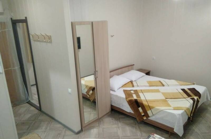 Двухкомнатные апартаменты с кухней в коттедже № 2