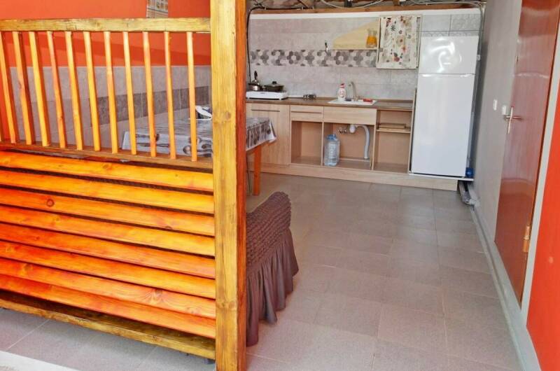 Трёхместный номер с индивидуальной кухней