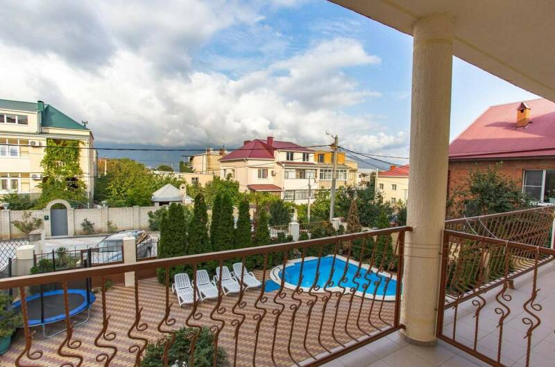 Трёхместный «Стандарт» с балконом