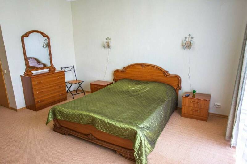 «Стандарт» трёхместный с балконом