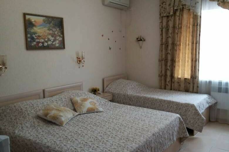 Трёхместный однокомнатный номер