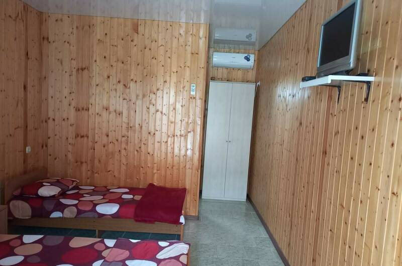 «Остpовок"Номера с удобствами 2−4 человека