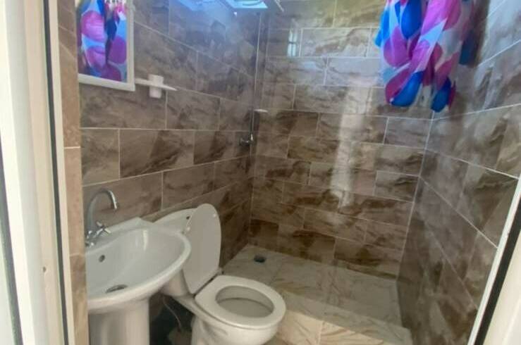 Виктория Номера с удобствами 2−3 человека