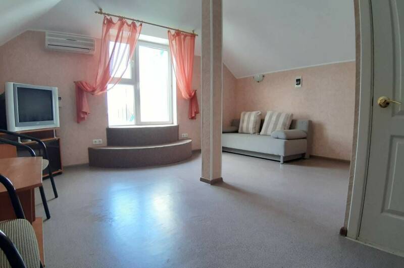 Семейная двухкомнатная