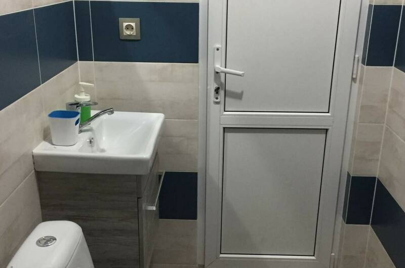 Трёхместный номер с видом на горы