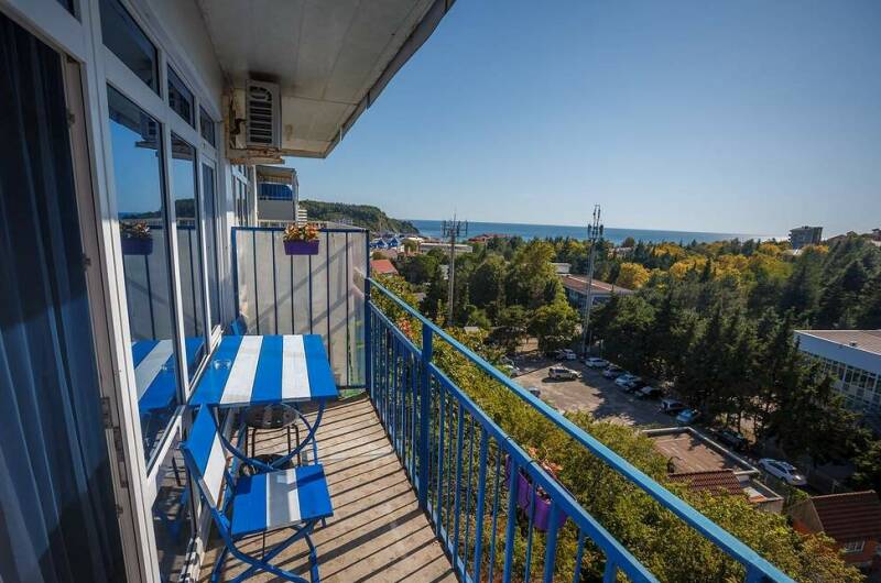 Трёхместный с балконом с видом на море (3)