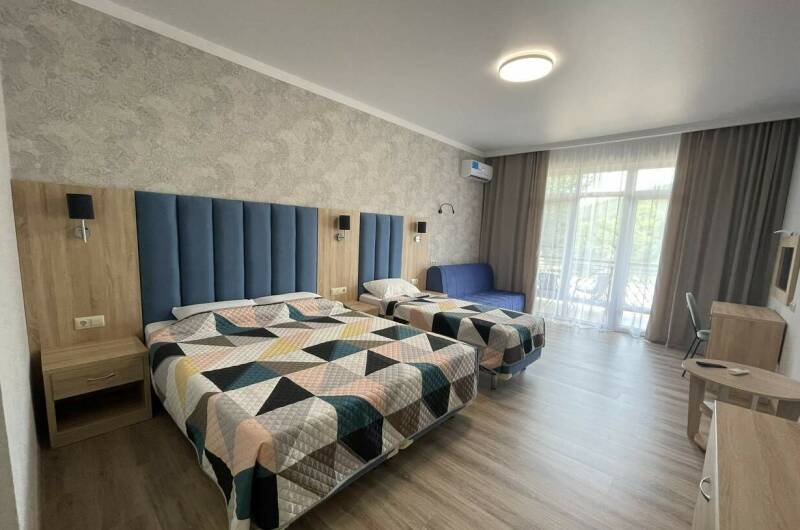 Четырехместный «Люкс» 2 этаж