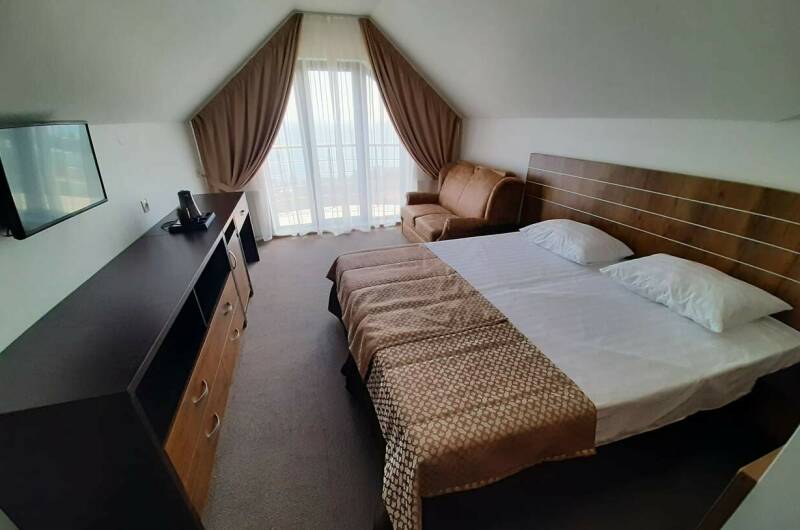 Номер «Мансарда»