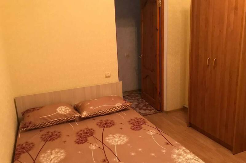 Эконом-эконом, но с видом на горы:-)