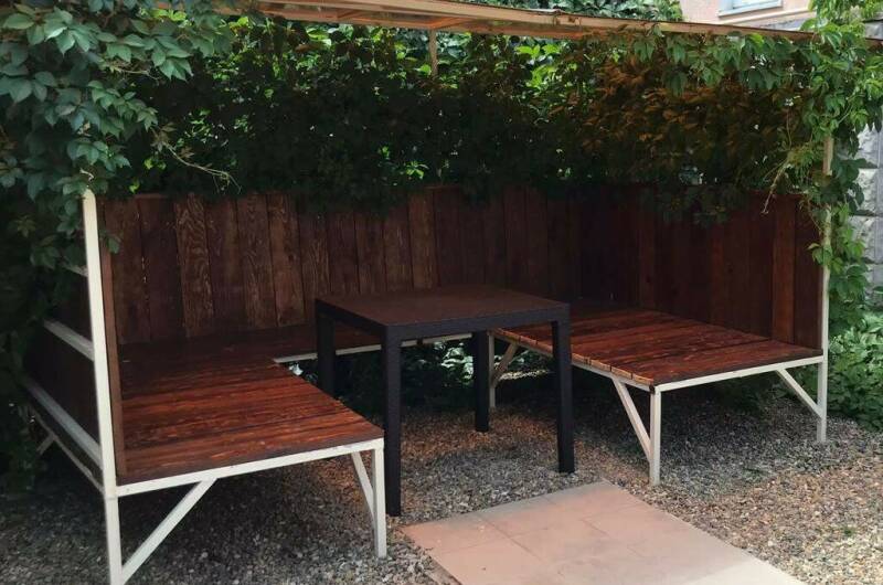 Эконом-эконом, но с видом на горы:-)