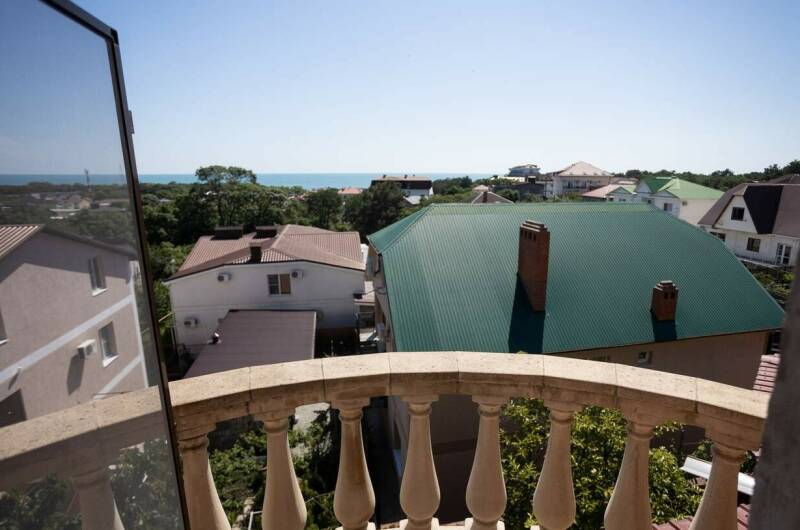 Этаж под ключ (5-и местный номер) с видом на море