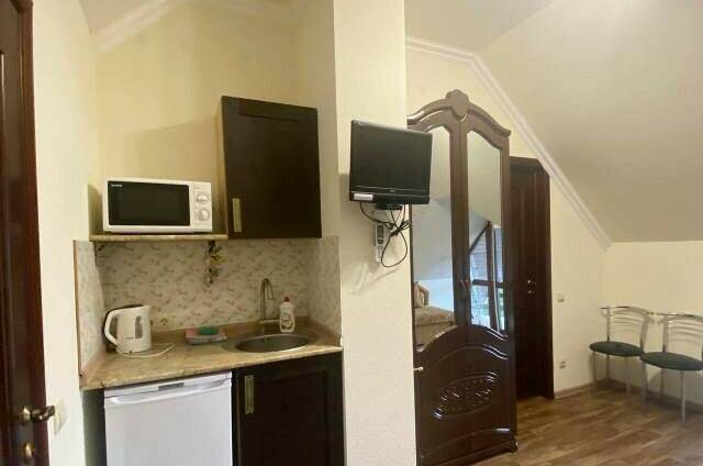 Трехместный номер с балконом в мансарде, 4 этаж