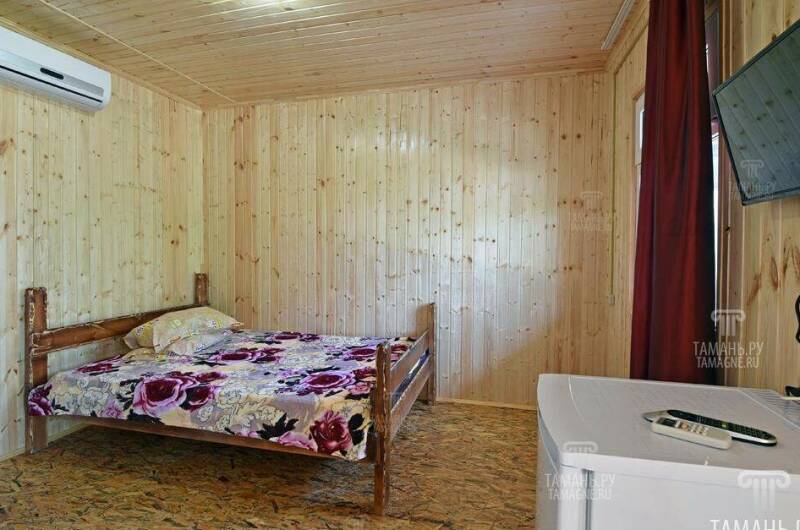 Отдельный двухкомнатный домик с верандой и кухней